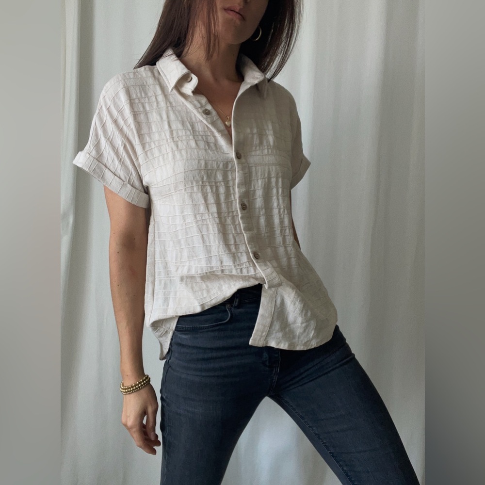 Size S • SHIRT button-up shirt — In Cream